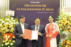Ra mắt Viện Doanh Trí