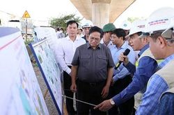 Thủ tướng Chính phủ Phạm Minh Chính khảo sát các dự án phát triển hạ tầng tại TP Hồ Chí Minh
