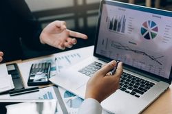 Cần quyết sách phát triển nhân lực cao sau dịch Covid-19