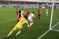Phung phí cơ hội, Bỉ trả giá đắt khi bị Morocco quật ngã 2-0
