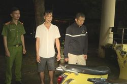 'Kết thân' trong trại giam, mãn hạn lại cùng 'dắt tay nhau' vào tù