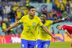 Người hâm mộ không tiếc lời khen trước siêu phẩm của Casemiro