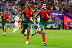 Bruno Fernandes lập cú đúp, Bồ Đào Nha thổi bay Uruguay