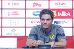 HLV Dortmund lo ngại thất bại trước Việt Nam như Đức thua Nhật Bản