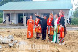 Bản Bung đoàn kết