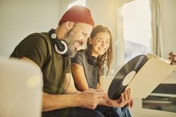 Bí quyết thu hẹp khoảng cách giữa các thế hệ trong gia đình