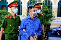 Nguyên Giám đốc Bệnh viện Mắt TP Hồ Chí Minh bị tuyên phạt 7 năm tù