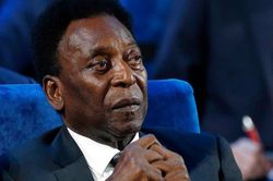 'Vua bóng đá' Pele nhập viện khẩn cấp