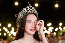 Hoa hậu Thùy Tiên tiết lộ điều khiến nàng hậu khóc rất nhiều trong thời gian đương nhiệm