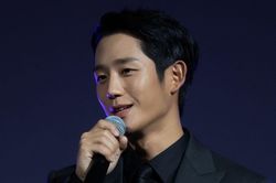 Jung Hae In và loạt sao châu Á được cổ vũ trên thảm xanh