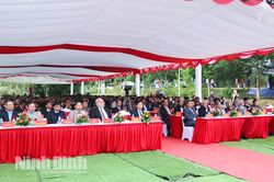 Vườn Quốc gia Cúc Phương đón nhận Huân chương Lao động hạng Nhất