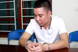 Tài xế xe khách cầm đầu đường dây vận chuyển pháo nổ từ nước ngoài về Việt Nam