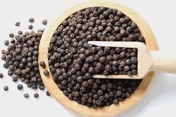 Hạt tiêu kích thích tiêu hóa, giảm đau bụng, trừ lạnh