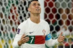 Pha 'kiến tạo' của Ronaldo giúp Hàn Quốc ngược dòng chiến thắng