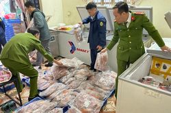 Hà Nội phát hiện hơn 1 tấn thực phẩm đông lạnh không rõ nguồn gốc