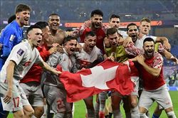 Thắng Serbia 3-2, đội tuyển Thụy Sĩ tiến vào vòng 1/8