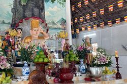 Tượng Phật bốn tay và 2 bia đá kỳ bí ở chùa Linh Sơn