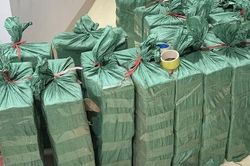 Thủ đoạn của đối tượng cầm đầu đường dây mua bán pháo lậu