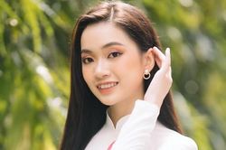 Nữ sinh sở hữu chân dài và vòng eo siêu thực: 'Hoa hậu Việt Nam cần dung hòa chân - thiện - mỹ'