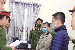 Bắt Giám đốc chi nhánh văn phòng đất đai huyện Lục Ngạn