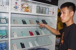 Đột nhập cửa hàng trộm 12 chiếc điện thoại