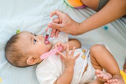 Nguyên tắc ăn uống cho trẻ bị tay chân miệng
