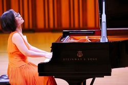 Nghệ sĩ piano Đào Thu Lê: Tài năng và kiệm lời