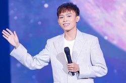 Hồ Văn Cường lộ diện hậu tin đồn nhảm