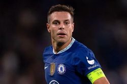 Azpillicueta tiết lộ lý do không đến Barcelona
