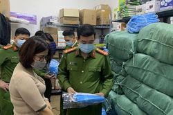Nộp về ngân sách số lợi bất hợp pháp từ sản xuất, buôn bán hàng giả, hàng cấm