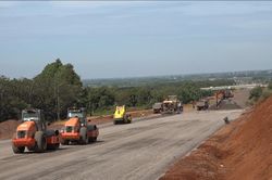 Toàn cảnh cao tốc Phan Thiết – Dầu Giây gần 1 tháng trước thời hạn thông xe kỹ thuật 31-12