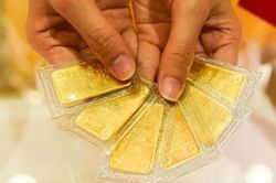 Vàng SJC vẫn… 'thờ ơ' với diễn biến giá vàng thế giới