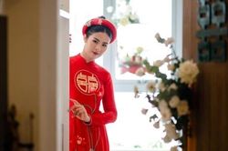 Vén màn bí mật: Lần đầu tiên có 'nàng Hậu' Việt không mặc váy cưới trong hôn lễ của mình
