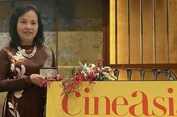 TS Ngô Phương Lan nhận giải thưởng CineAsia tại Thái Lan