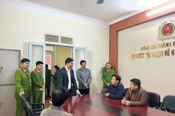 Bắt giữ băng nhóm ép buộc một phụ nữ ký nợ 2,5 tỷ đồng