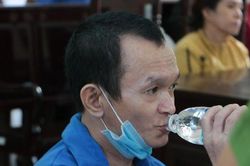 Đâm chết vợ cũ vì mâu thuẫn chia tài sản sau ly hôn, lĩnh 20 năm tù