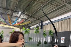 2 nàng 'Vàng Anh' gây sốt vì trẻ đẹp bất ngờ