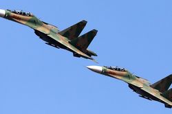 Mãn nhãn màn trình diễn của 'hổ mang chúa' Su-30MK2 trên bầu trời Hà Nội