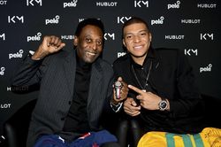 'Vua bóng đá' Pele gửi lời cám ơn tới Mbappe