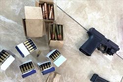 Hòa Bình: Tạm giữ 2 đối tượng vận chuyển vũ khí quân dụng