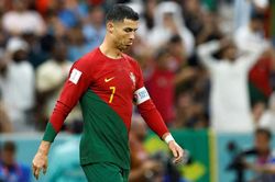 Ronaldo bỏ World Cup 2022, rời Qatar nếu tiếp tục dự bị?