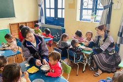 Đề xuất mức phụ cấp mới: Để giáo viên yên tâm bám trụ với nghề