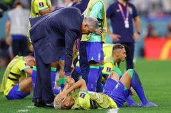Tite từ chức HLV Brazil sau thất bại trước Croatia ở World Cup