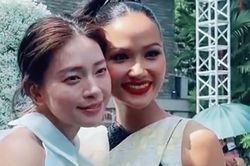 H'Hen Niê có hành động tinh tế khi 'đọ sắc' cùng Ngô Thanh Vân