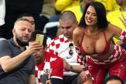 Nữ người mẫu có 2 triệu fan vì mặc táo bạo ở World Cup