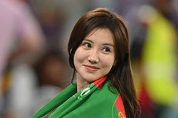 Mê mẩn với nhan sắc dàn CĐV Bồ Đào Nha tại World Cup 2022