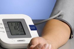 8 việc cần làm để kiểm soát tình trạng huyết áp cao