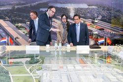 Thủ tướng thăm 'thung lũng Silicon' của châu Âu, đề nghị Hà Lan hỗ trợ xây dựng Brainport tại Hà Nội