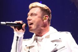 Nick Carter xuất hiện giữa lùm xùm