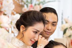 Bà Phan Hiển: 'Gia đình tôi công nhận Khánh Thi là con dâu từ hôm nay'